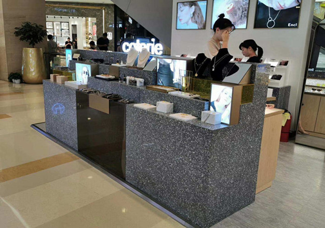 Chain stores choose artificial stone countertops